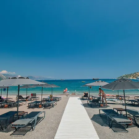 Szálloda The Diplomat Turunc