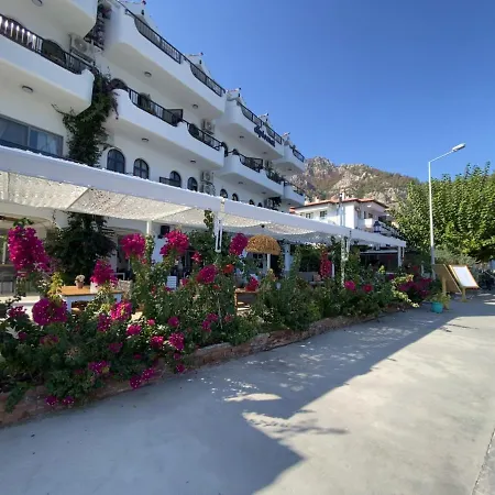 The Diplomat 투룬치