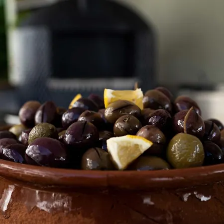 ホテル The Diplomat トゥルンチュ