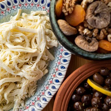 The Diplomat 2* 투룬치