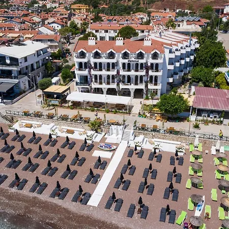 The Diplomat 3*