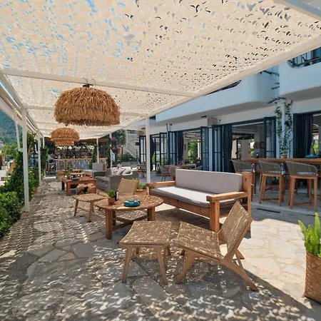 The Diplomat 3*