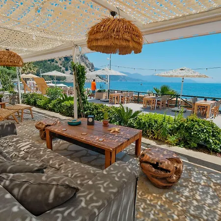 호텔 The Diplomat 2*