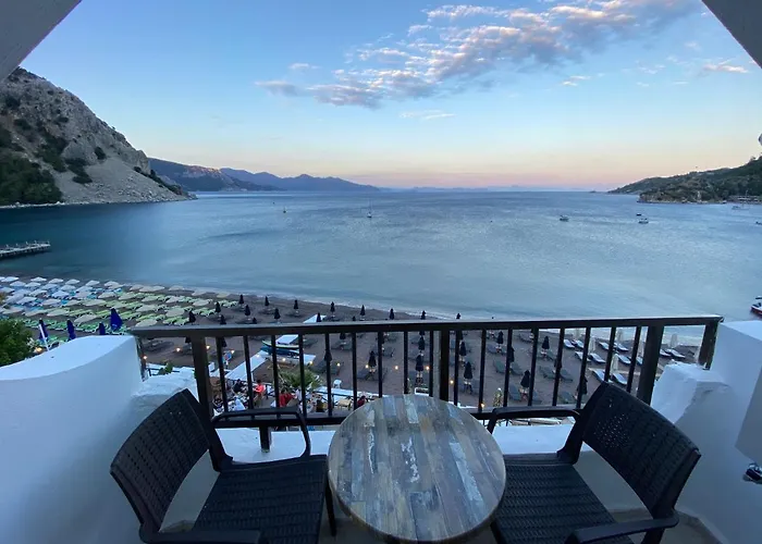 The Diplomat 2* Turunç