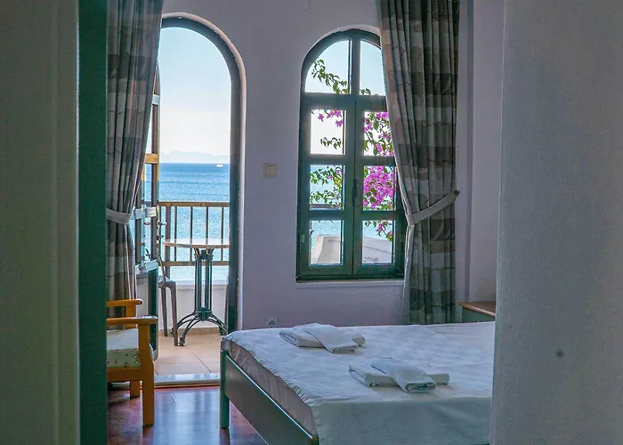 The Diplomat 2* Turunc