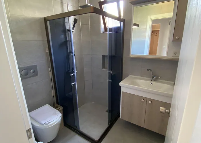 The Diplomat 2* Turunç