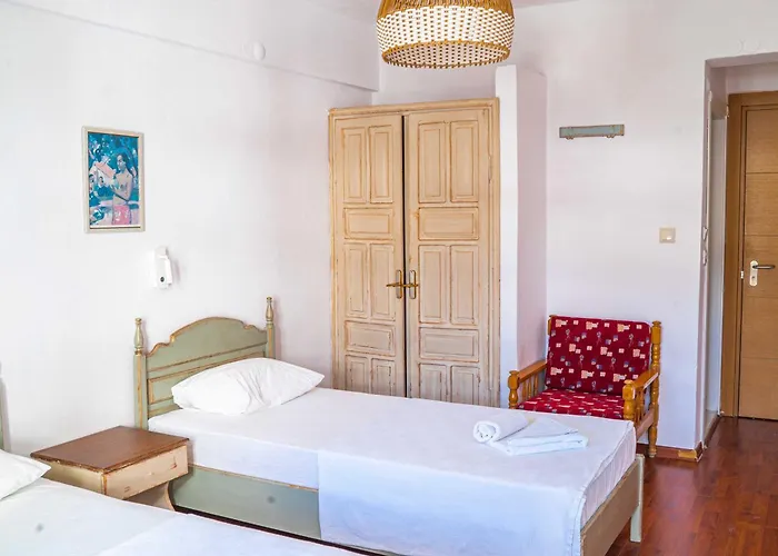 ホテル The Diplomat トゥルンチュ